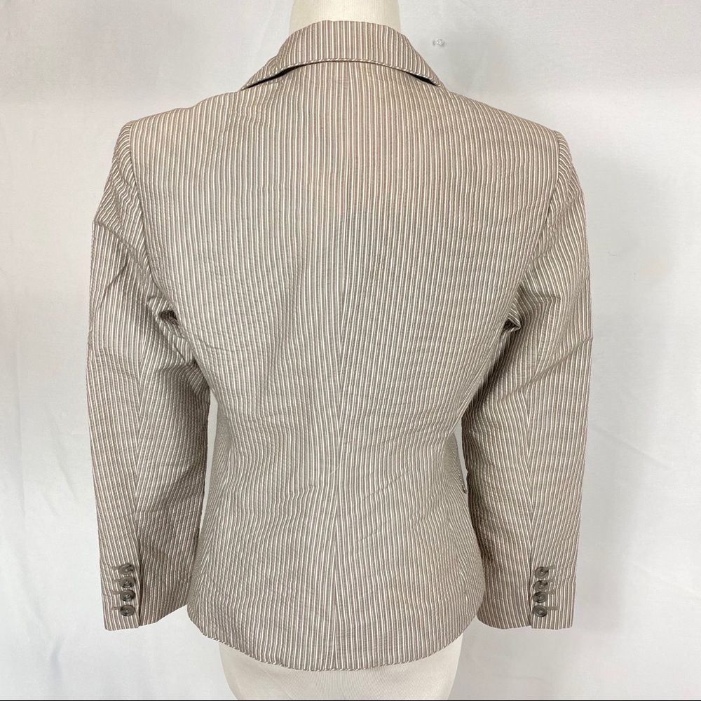 PETITE SOPHISTICATE Seersucker Beige Tan Striped Blazer Jacket One Button - Picture 4 of 8